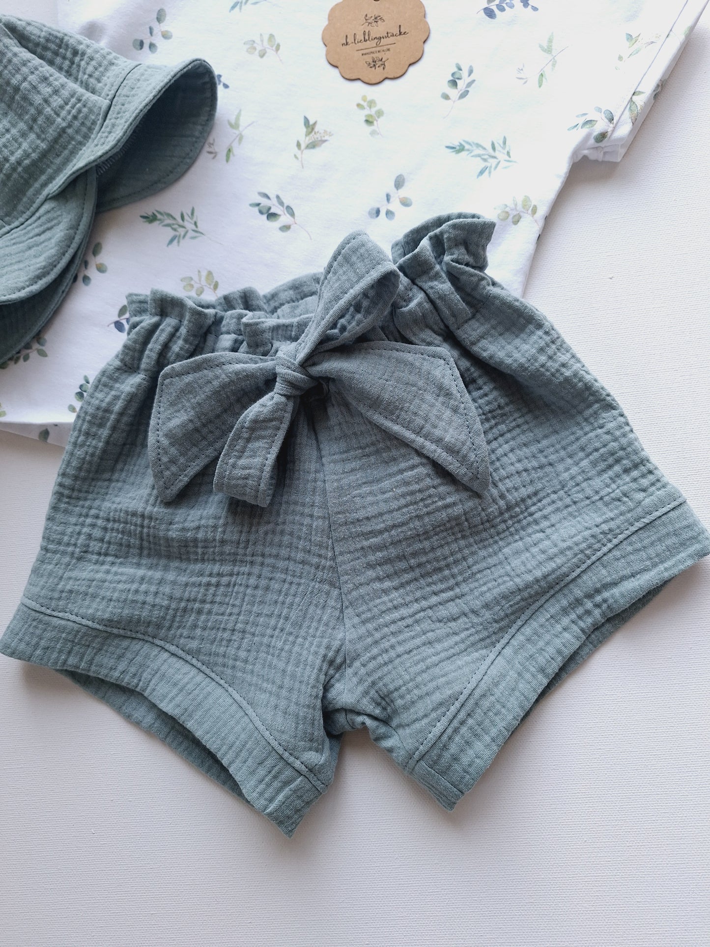 Musselin-Sunny Shorts (verschiedene Designs)