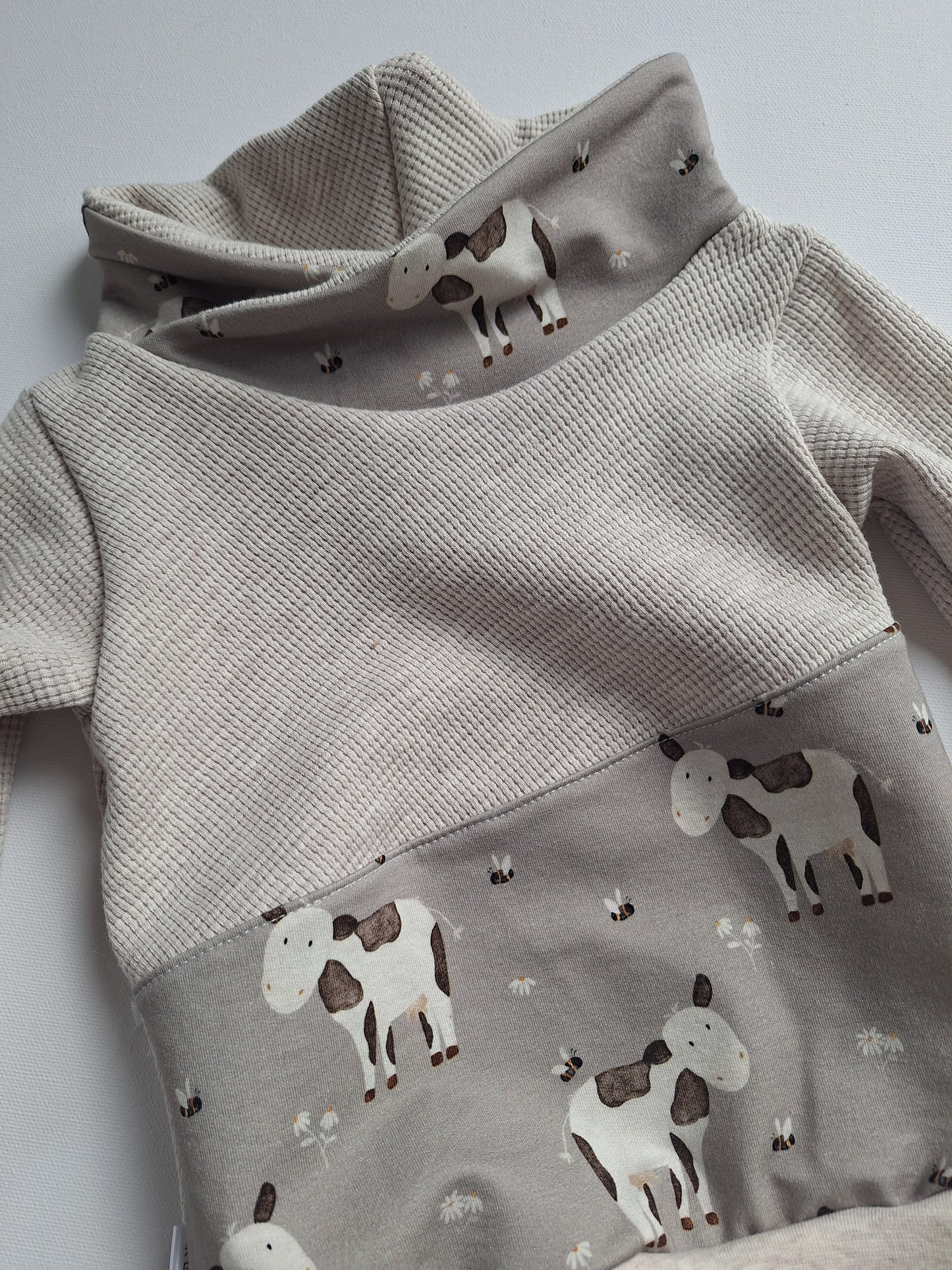 Sweater creme meliert mit Wickelkragen (verschiedene Designs)
