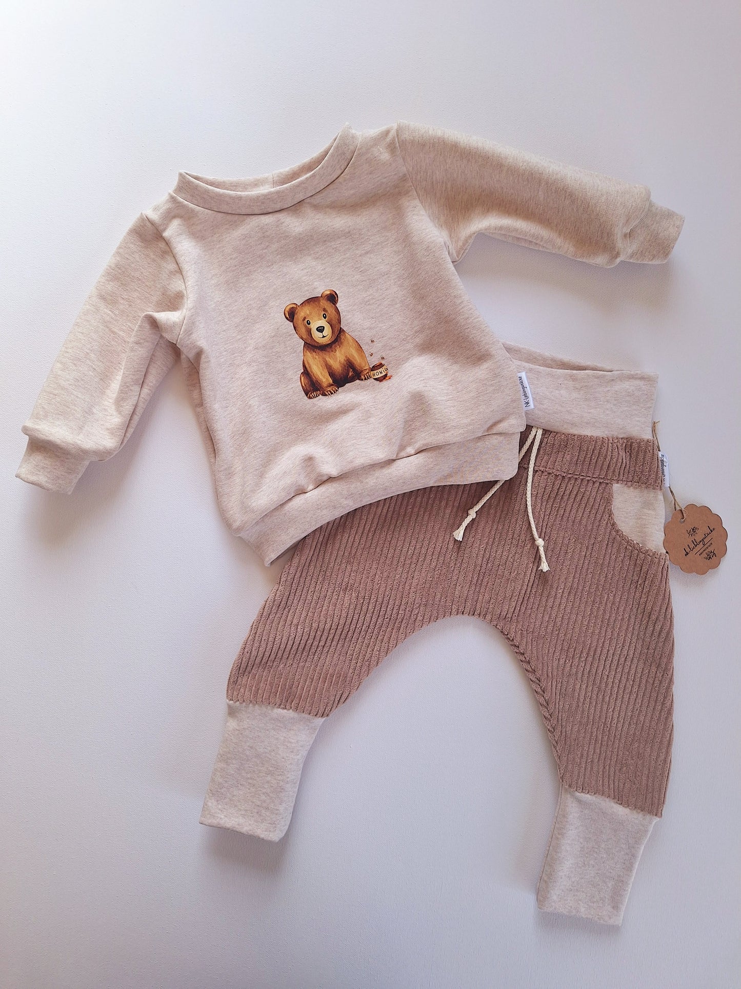 Sweater "creme" kleiner Bär