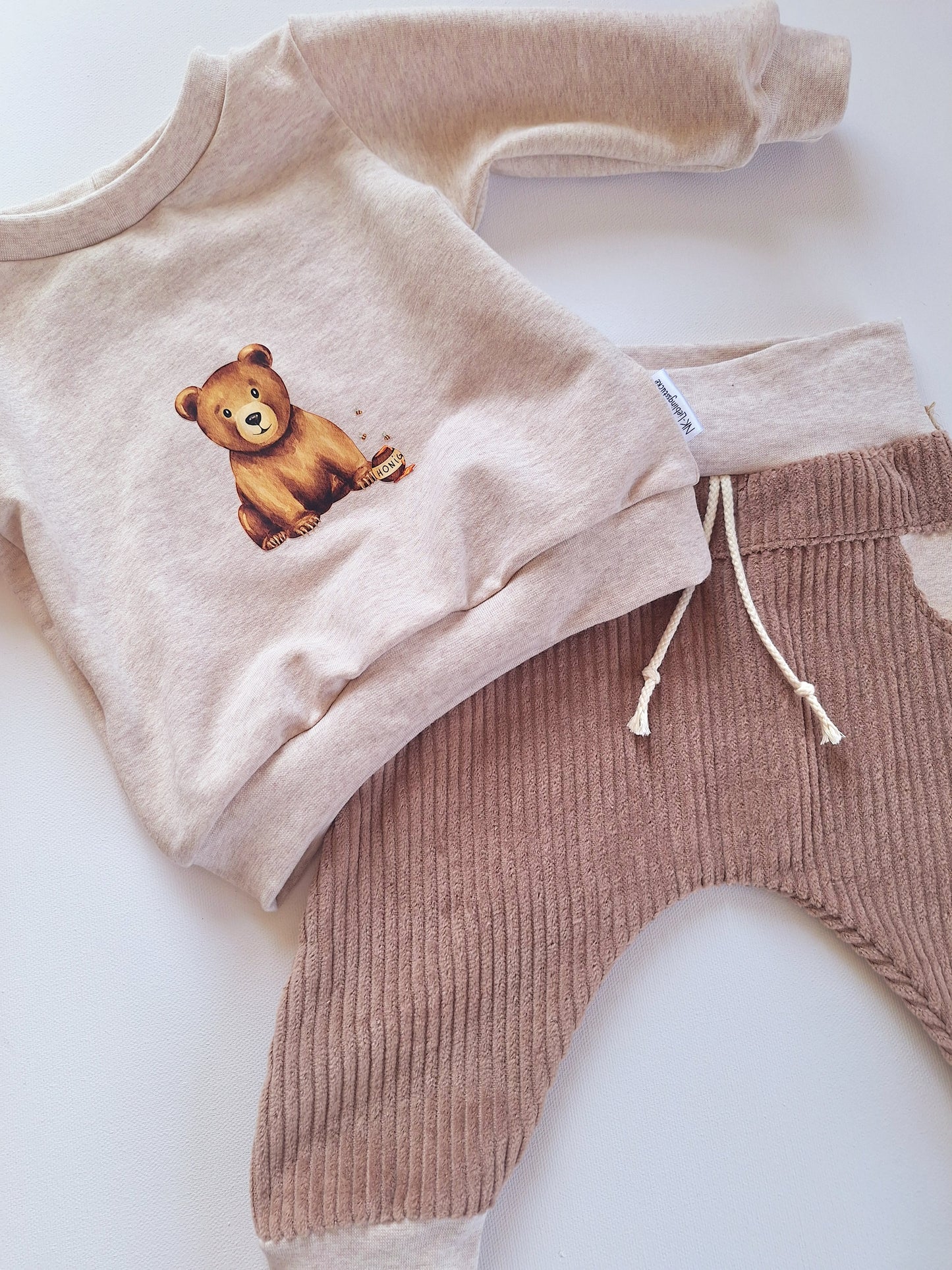 Sweater "creme" kleiner Bär