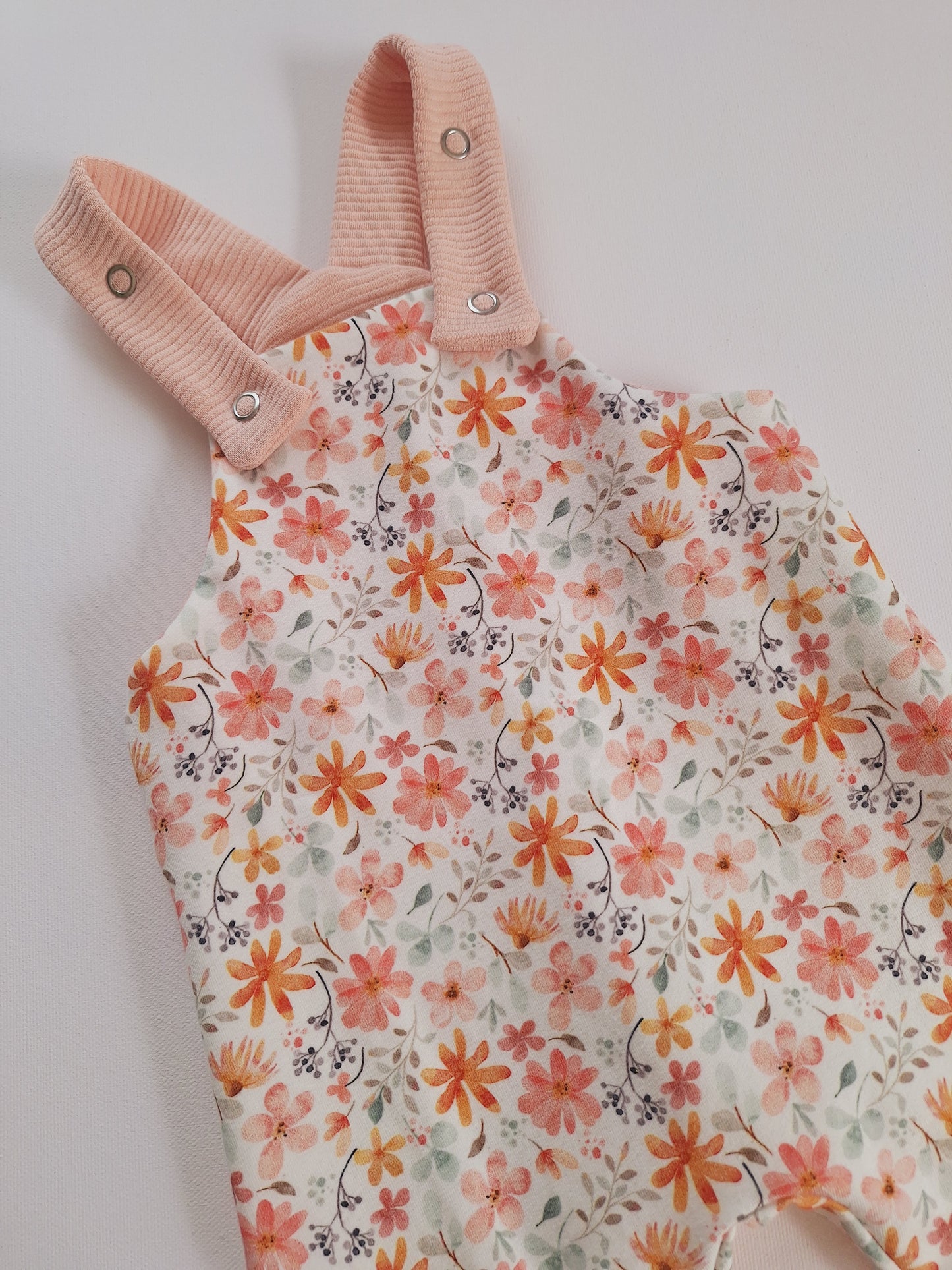 Latzhose "Frühling"