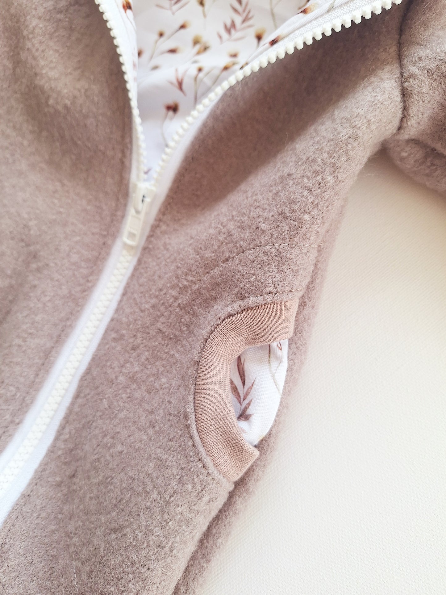 Wollwalk-Overall Taupe "Herbst" (56)