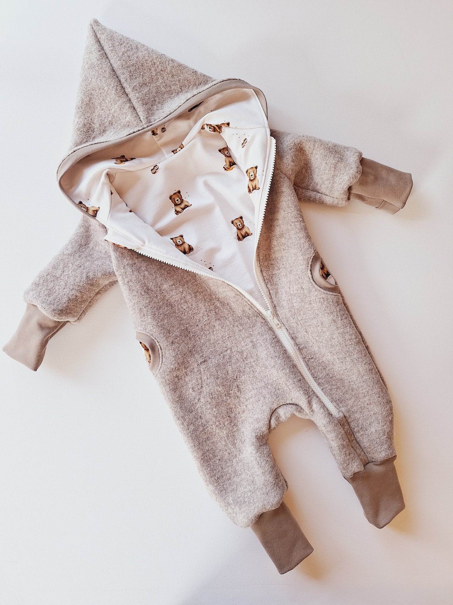 Wollwalk-Overall Creme meliert "Bär" (74)