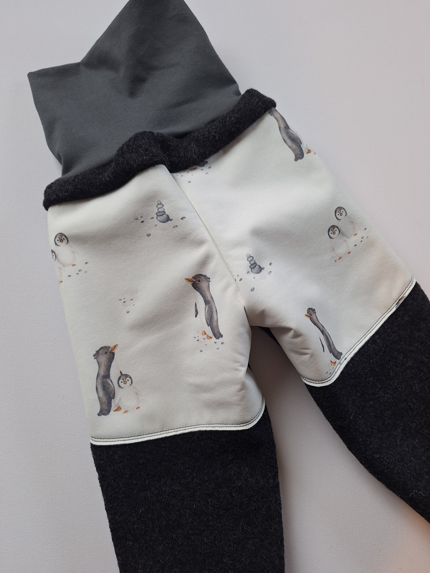 Matschhose - Schurwolle "Pinguin" Größe 98