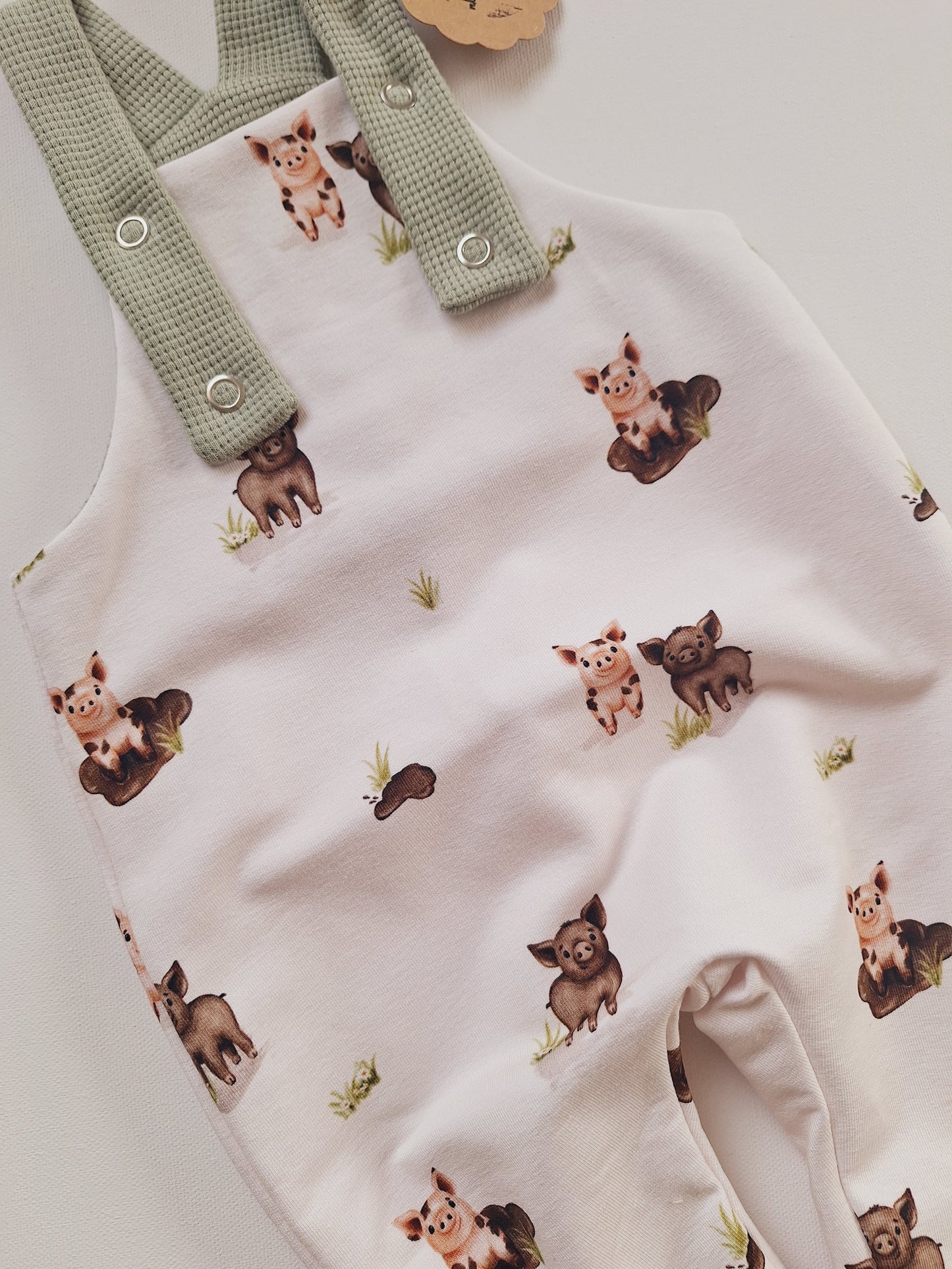 Latzhose "Schweinchen"