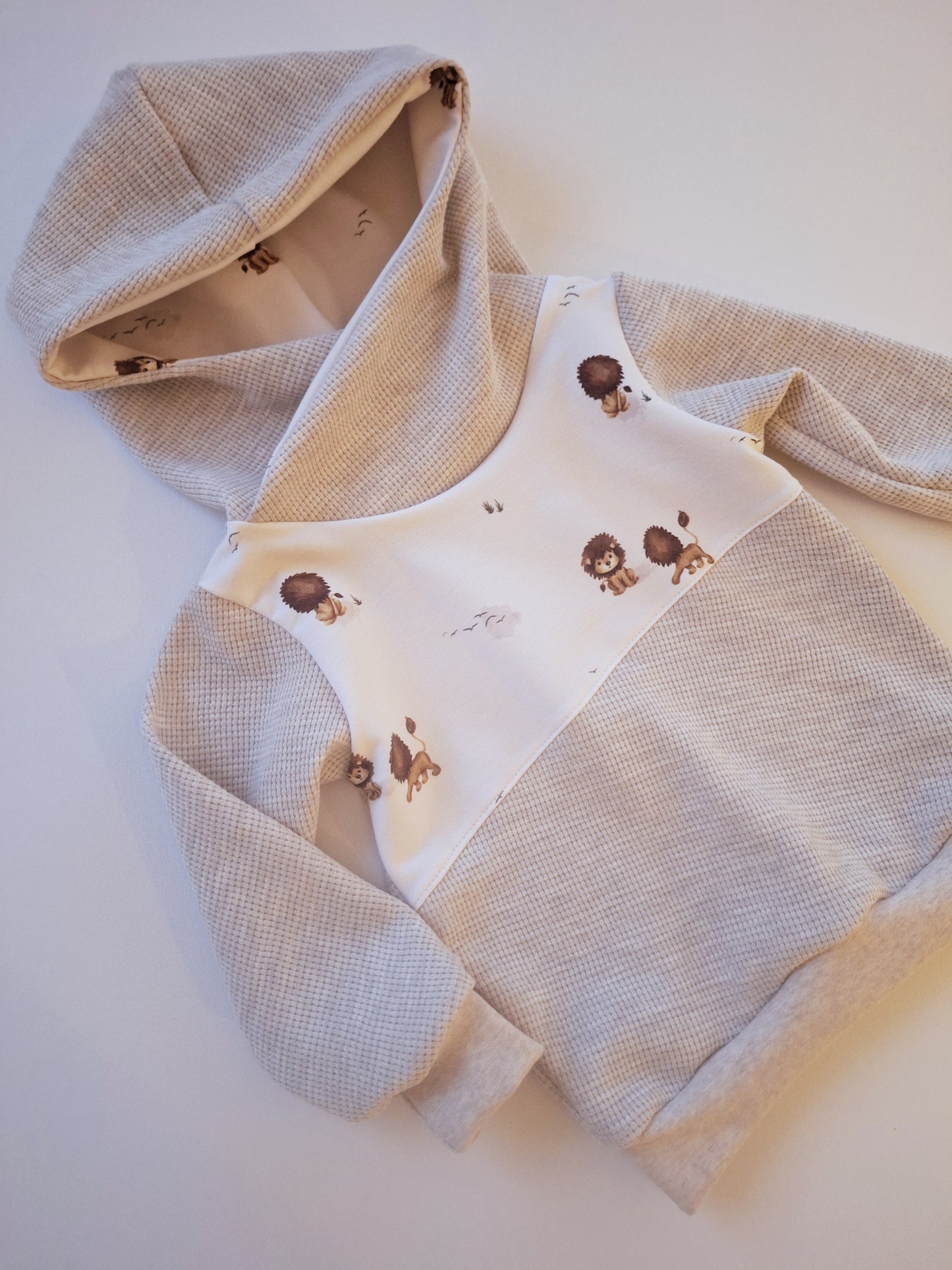 Sweater mit Kapuze "Theo" 92