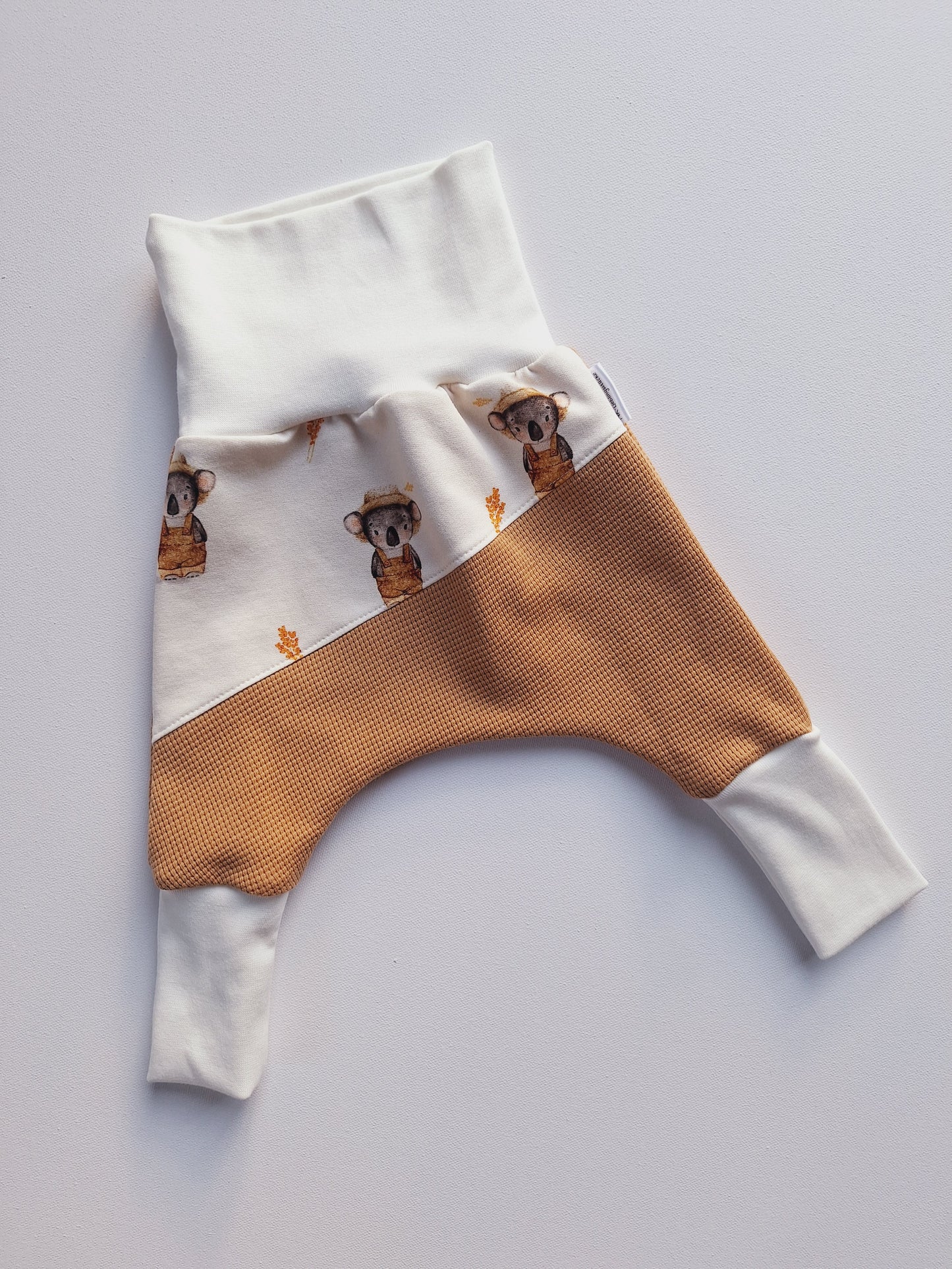 Mitwachshose "Hucklbärli" Waffeljersey camel