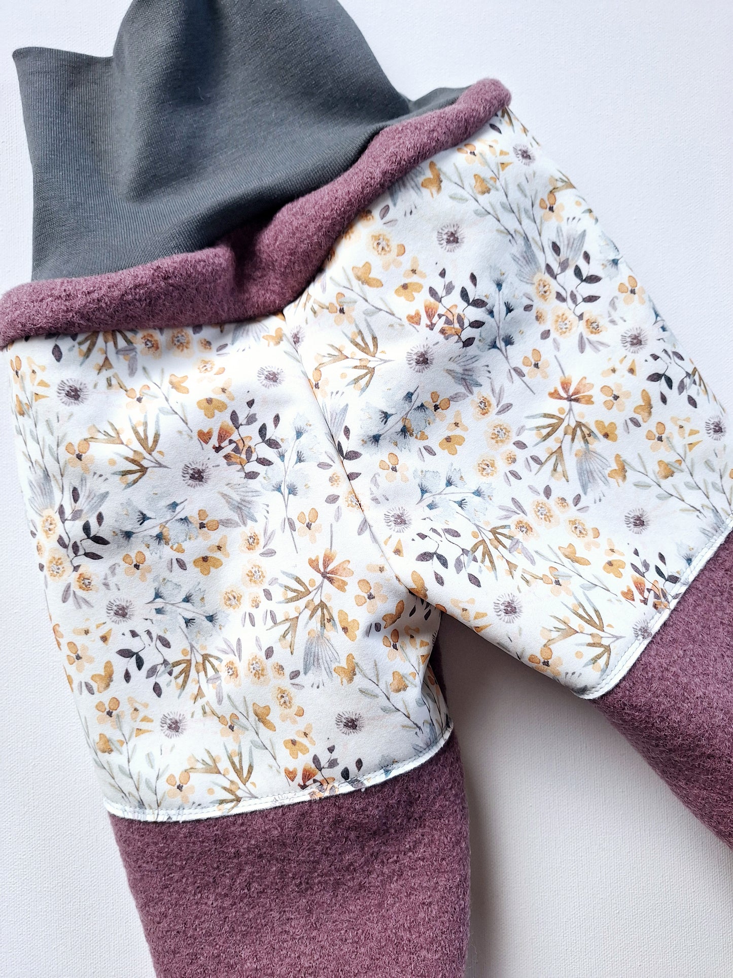 Matschhose - Schurwolle "Blumen" Größe 86