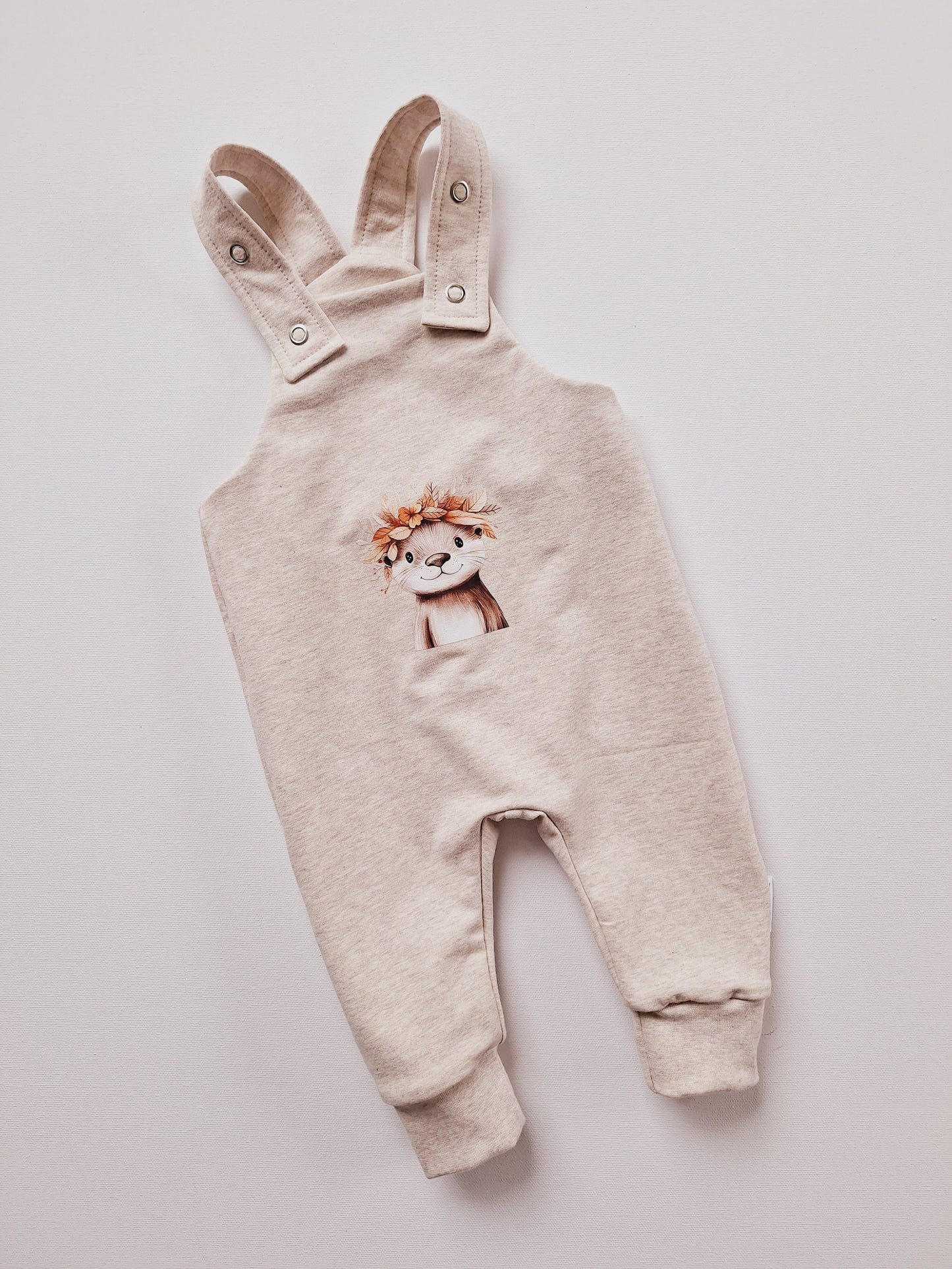 Latzhose mit Bügelbild (verschiedene Designs)