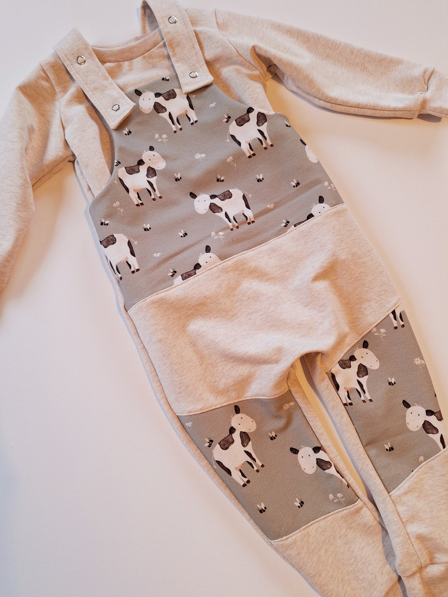 Set Größe 98/104 kleine Kuh