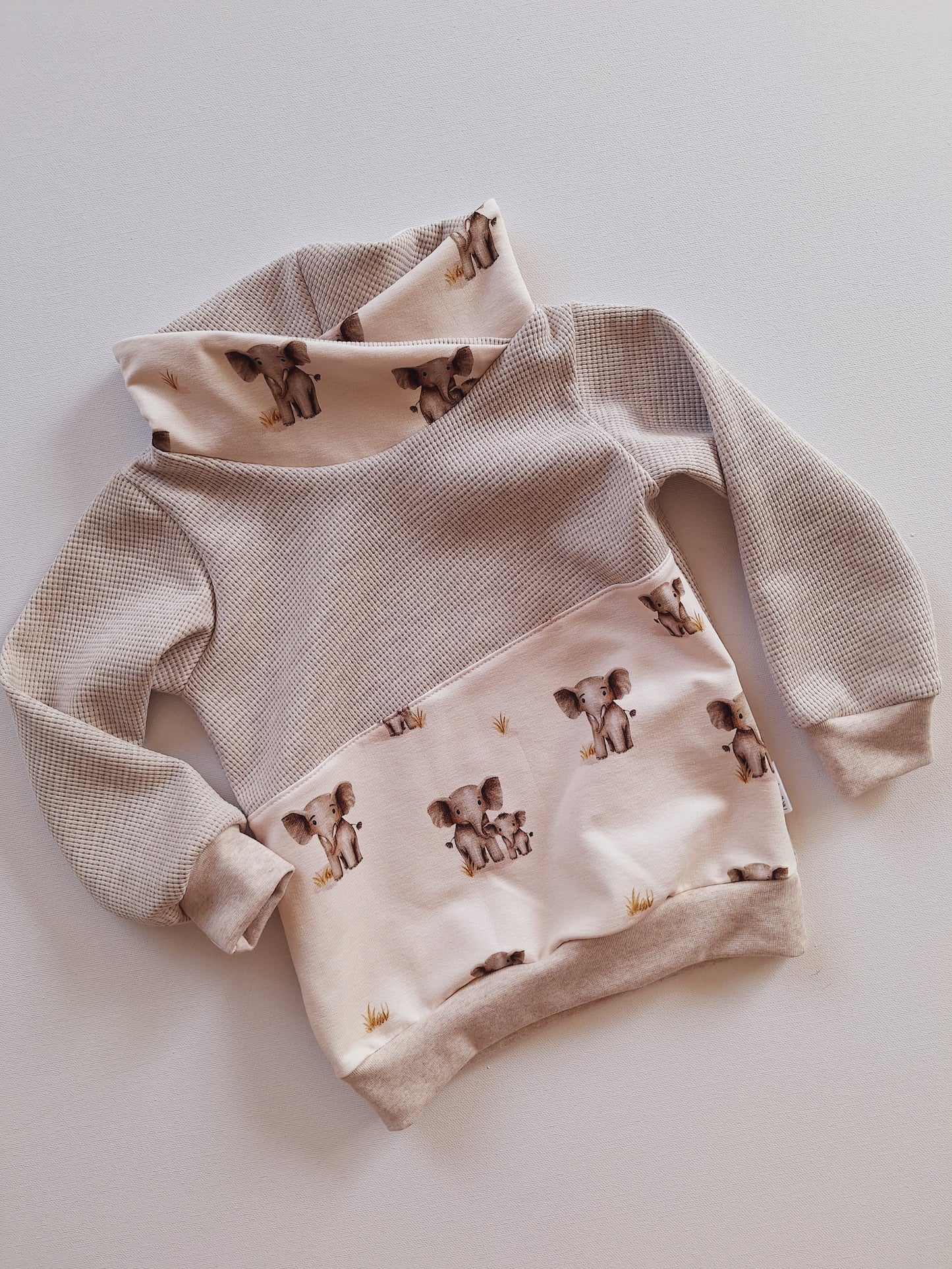 Sweater Wickelkragen "Elefanten" 98